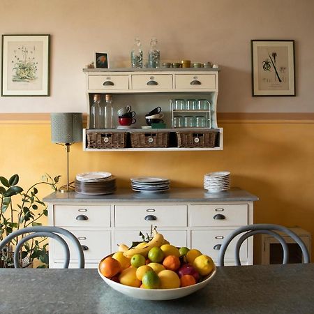 * * * * * Splendida Casa Di Campagna Кастеназо Екстериор снимка