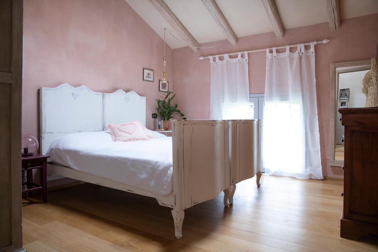 * * * * * Splendida Casa Di Campagna Кастеназо Екстериор снимка