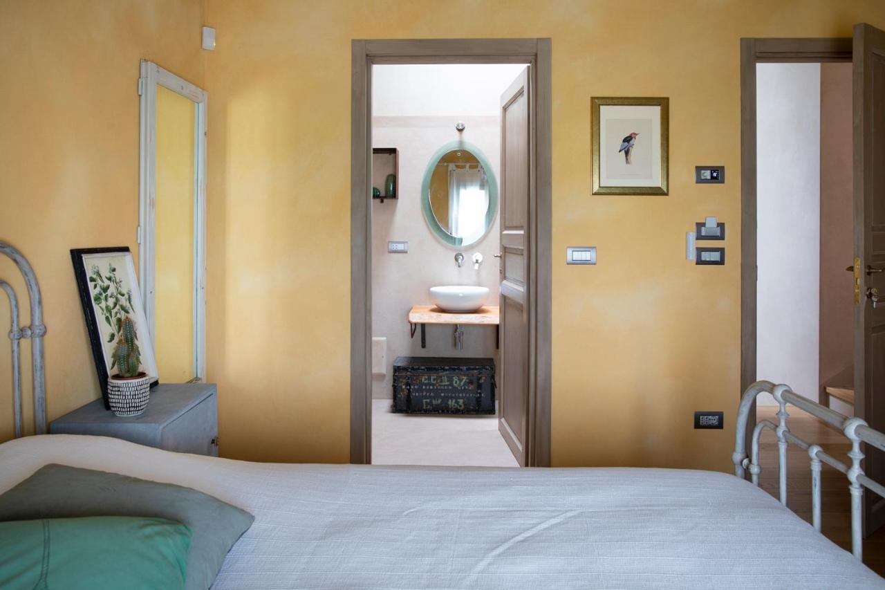 * * * * * Splendida Casa Di Campagna Кастеназо Екстериор снимка