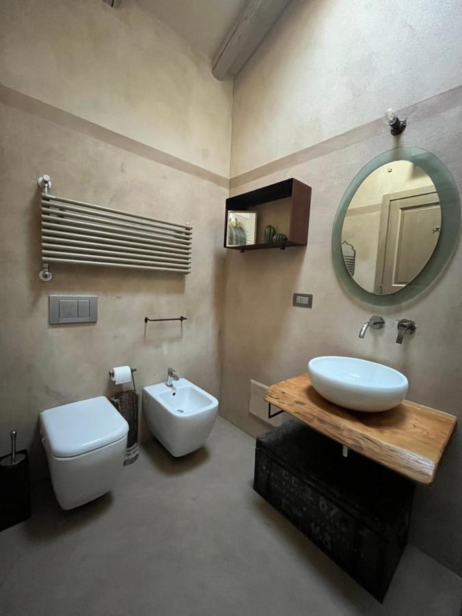 * * * * * Splendida Casa Di Campagna Кастеназо Екстериор снимка